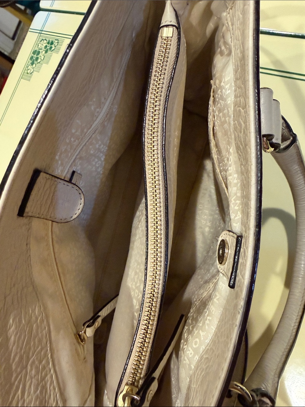 kate spade New York Perri Lane Romy Satchel - Picture 11 of 12